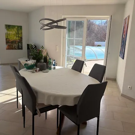 Casa Vesielach - Mit Ueberdachtem Pool Am Klopeinersee-turnersee-suedkaernten * 圣卡荐